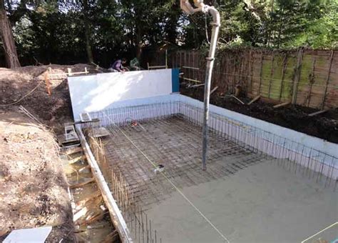 beton kolam renang